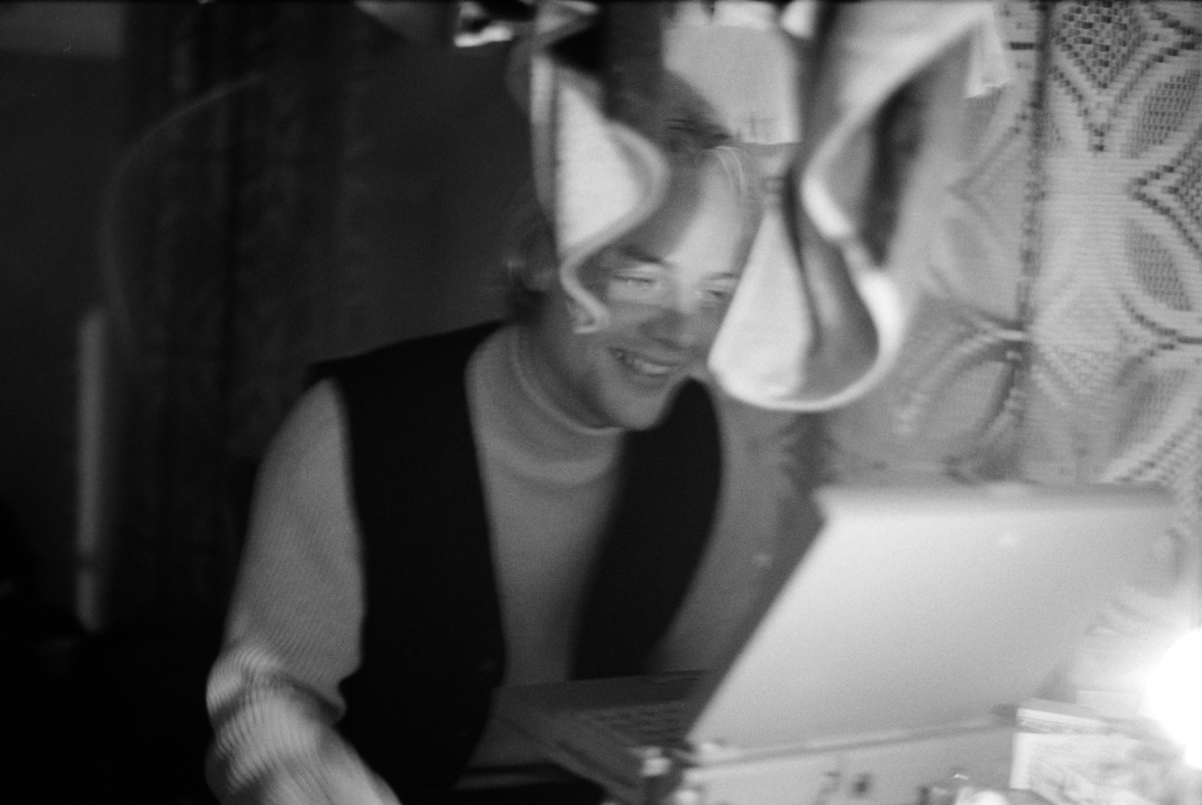 AHP F1995 10 002 sc240815 img30 NLP